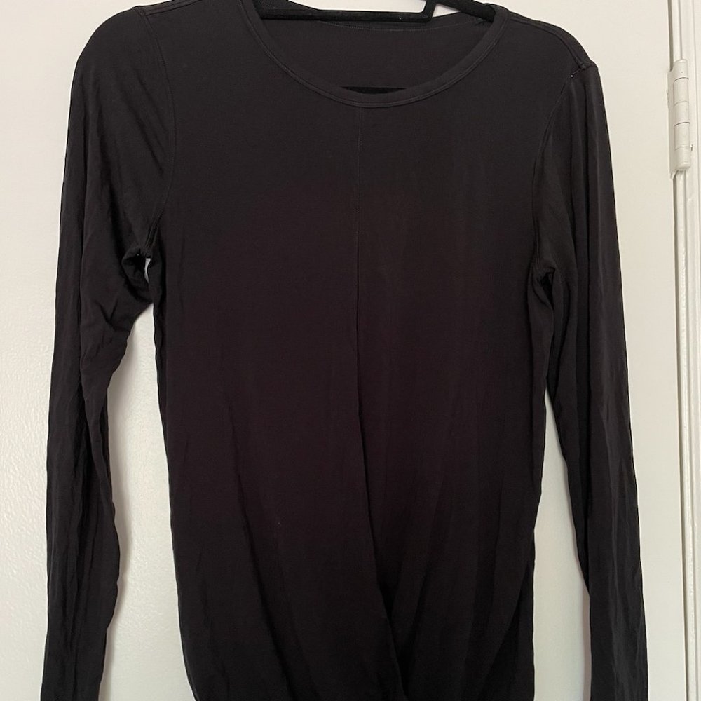 lululemon Serene Saturday LS size 8